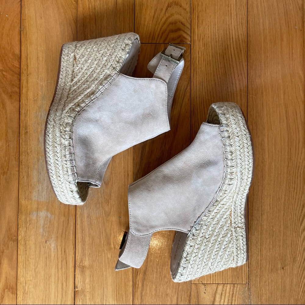 Kenneth Cole Tan Leather Suede Espadrille Wedge Sandals. Size 7.5